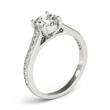 14k White Gold Graduated Single Row Diamond Engagement Ring (1 1/3 cttw)
